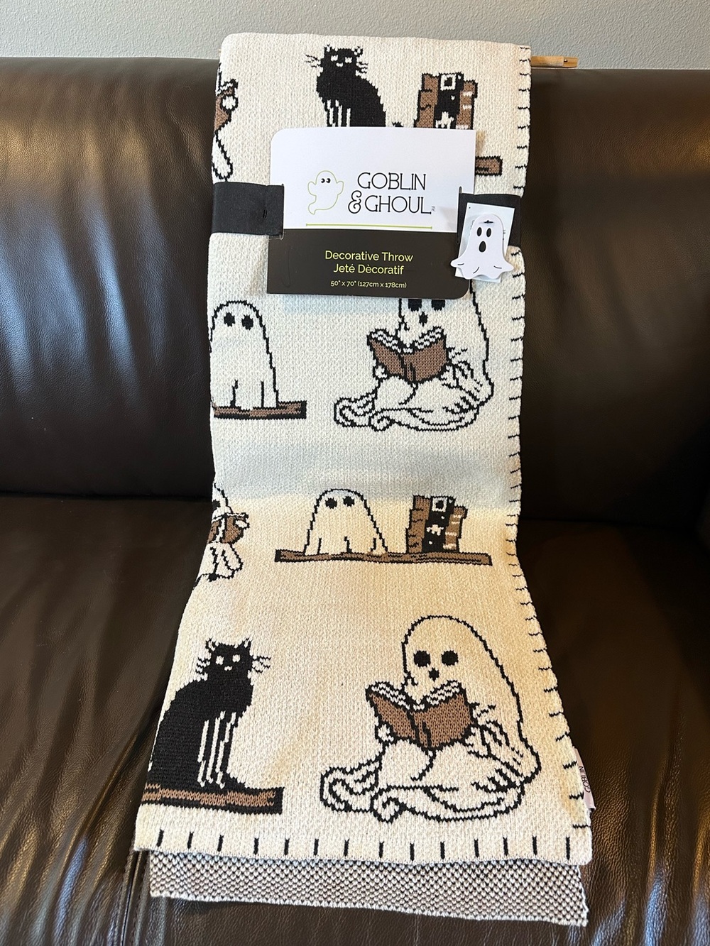 Goblin & Ghoul Ghost Reading Books Throw Blanket 50x70 Halloween Knit NWT